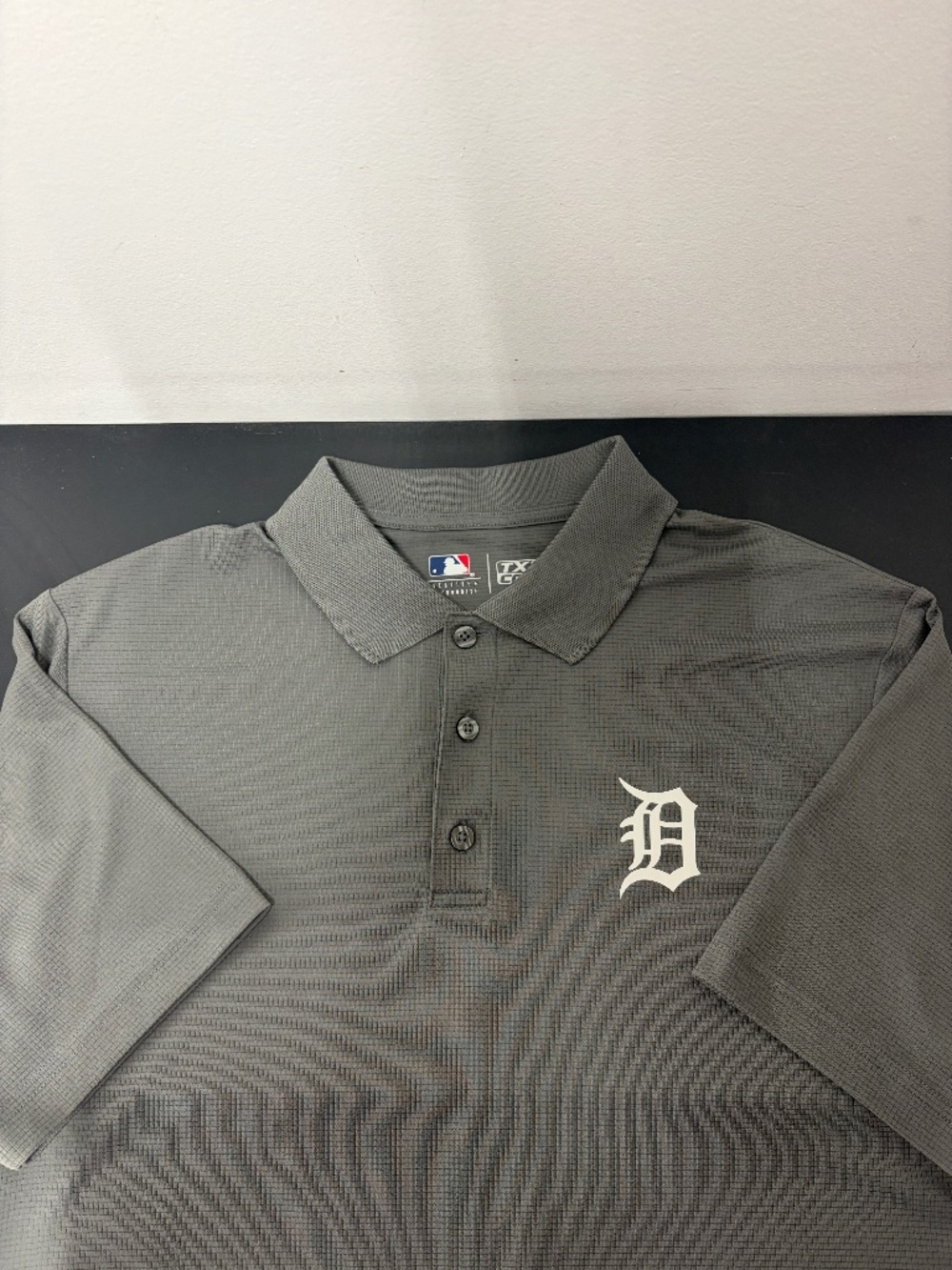Detroit Tigers Golf Shirt / Polo Shirt MLB Genuine Merchandise TX3 Cool Men’s L